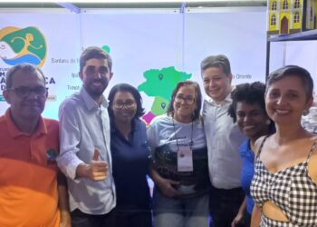 Presença de autoridades no estande do CTMAM/Sindhorb na abertura da Feira do Turismo ratificam a importância das ações coletivas pró Turismo regional.